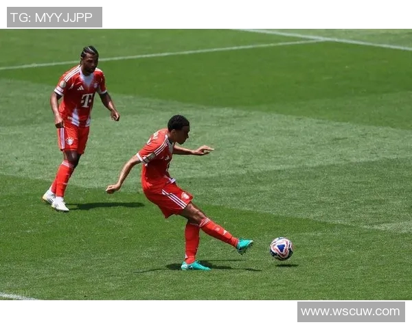 穆西亚拉精彩进球助力拜仁慕尼黑再创辉煌展现年轻球员风采