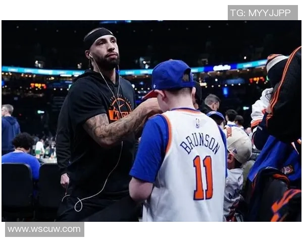 尼克斯力克快船，兰多夫发挥抢眼：一场不容错过的篮球盛宴